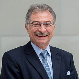 Prof. Dieter Kempf